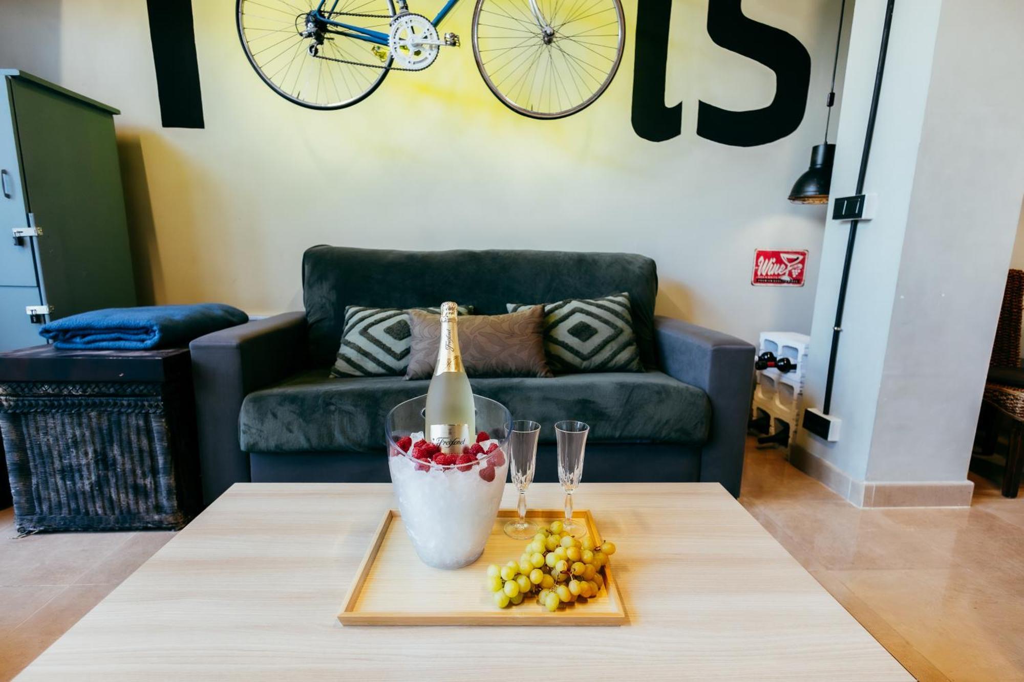 Apartment Ruzafa Roots, 12 Min To Centre, Smart Tv, Wine Valencia Ngoại thất bức ảnh